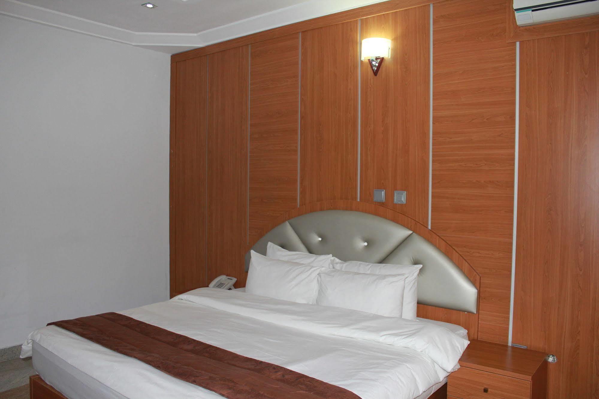 Grand Cubana Hotels Абуджа Экстерьер фото